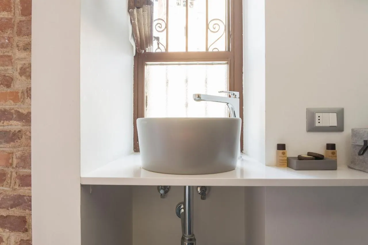 Heart Milan Apartments Duomo Colonne İtalya